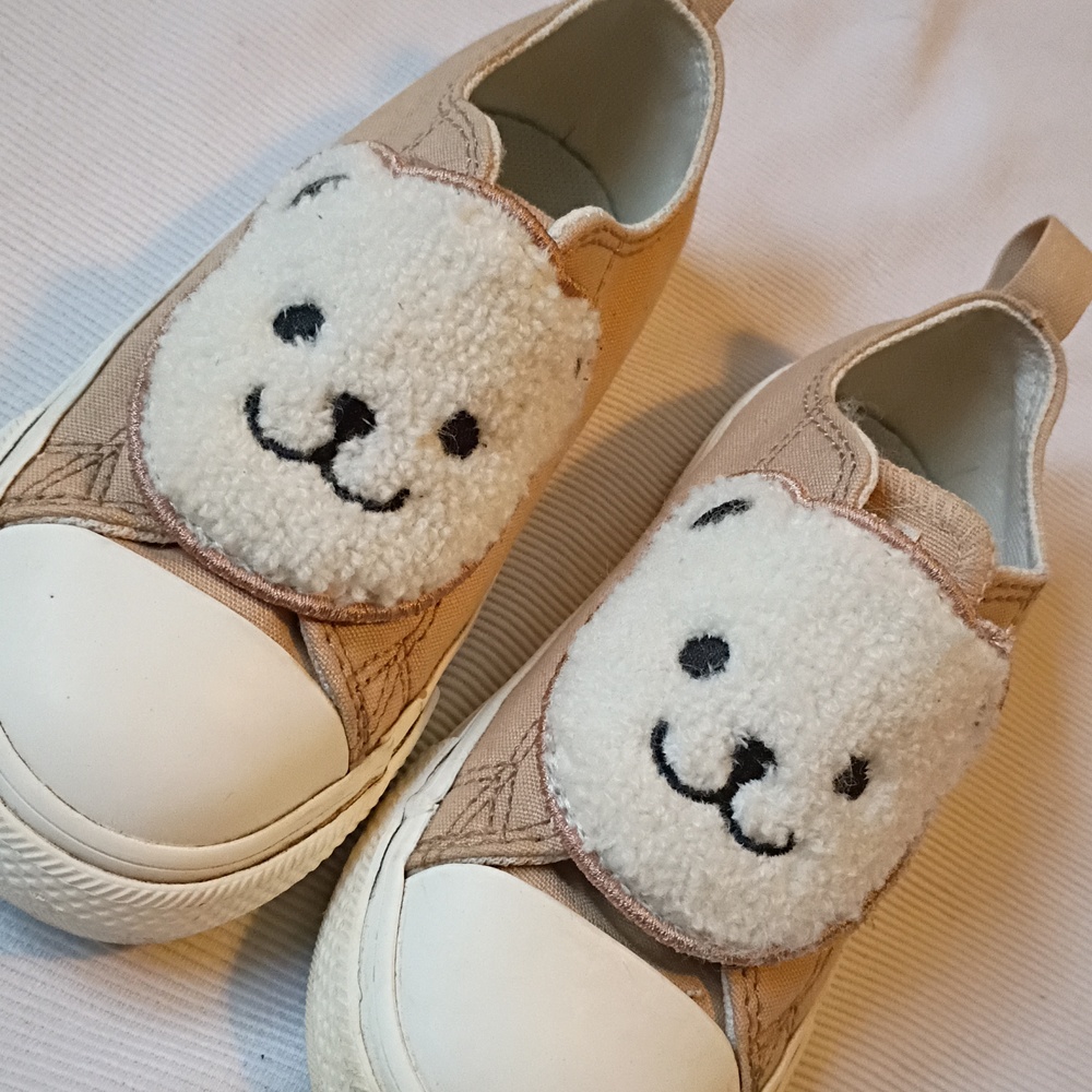 Converse Kids Tan Bear Shoes - Picture 8 of 9